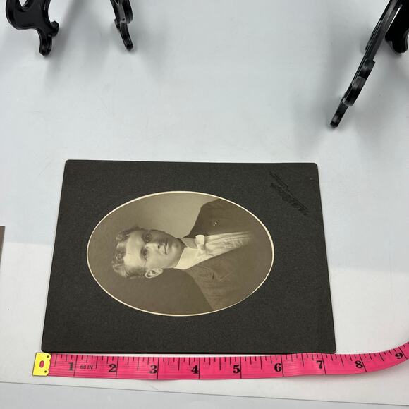 Antique 1800's Mounted Card Stock Photographs Suited Business Men & Priest - Picture 4 of 13